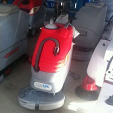 Adiatek usata | lavasciuga pavimenti Palermo